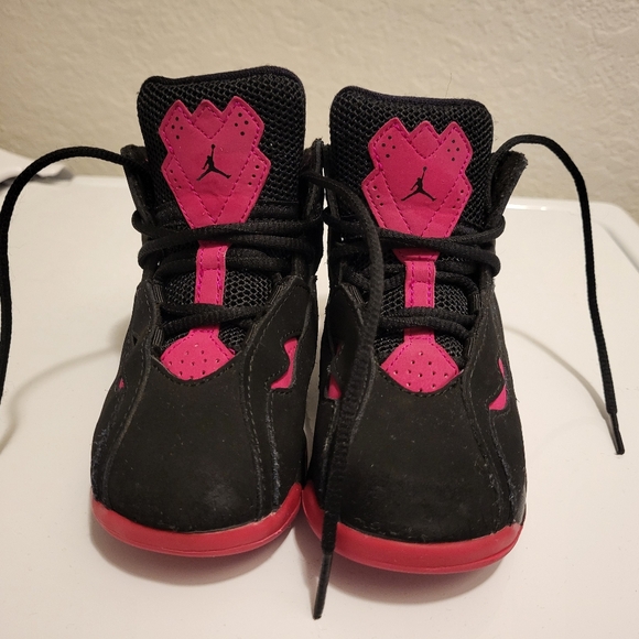 Jordan New Flight Toddler sz 9c - Picture 3 of 6